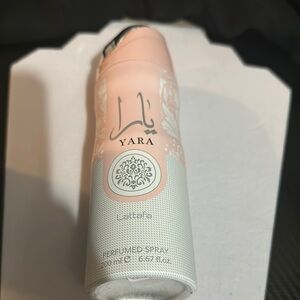 Yara Pink Body Wash Bath & Body Essential